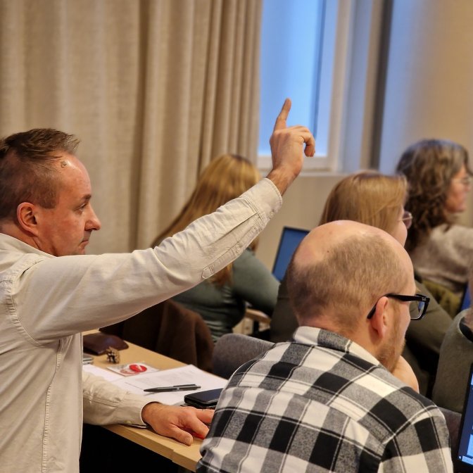 Fullmäktige får ta ställning till en motion om en hashtag